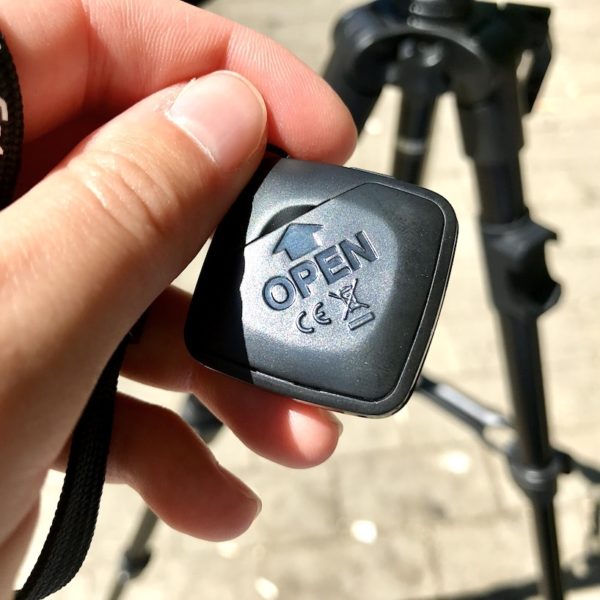 Rückseite Bluetooth Auslöser Fotopro Stativ