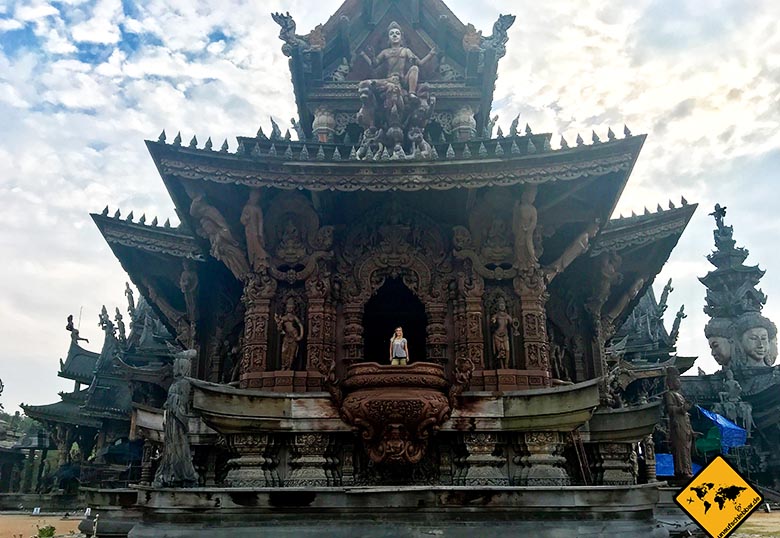 Sanctuary of truth Temple Pattaya Balkon