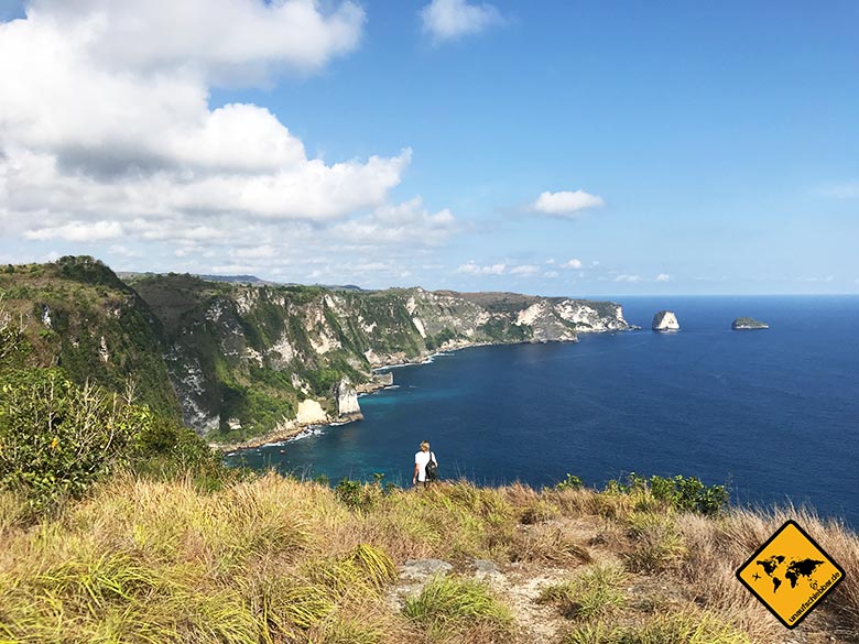 Peguyangan Waterfall Nusa  Penida  Wasserfall Tempel an 