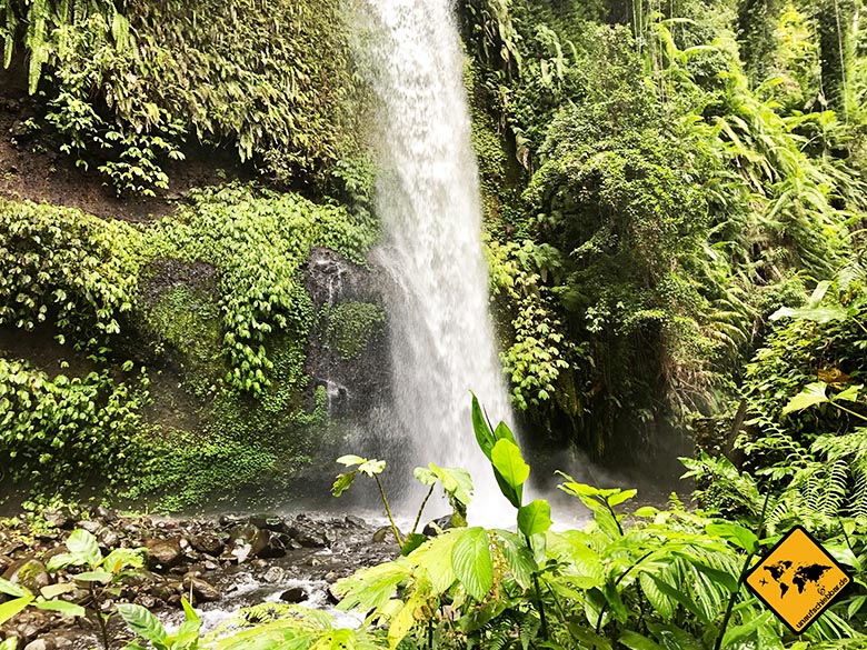 Seitenblick Lombok Wasserfall Sendang Gile