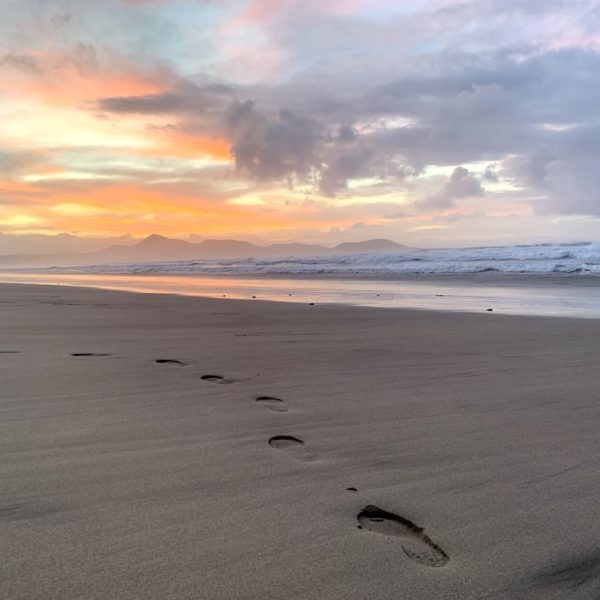 Spaziergang Famara Beach Lanzarote