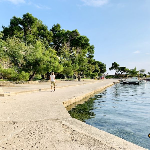 Spaziergang Meer Krk Stadt