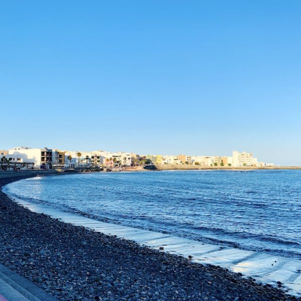 Steinstrand Meer Häuser Arinaga