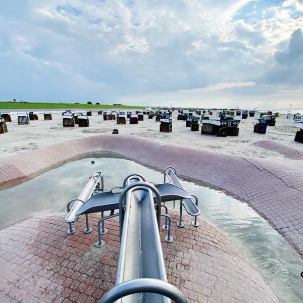 Strand Neuharlingersiel Wasserspielplatz