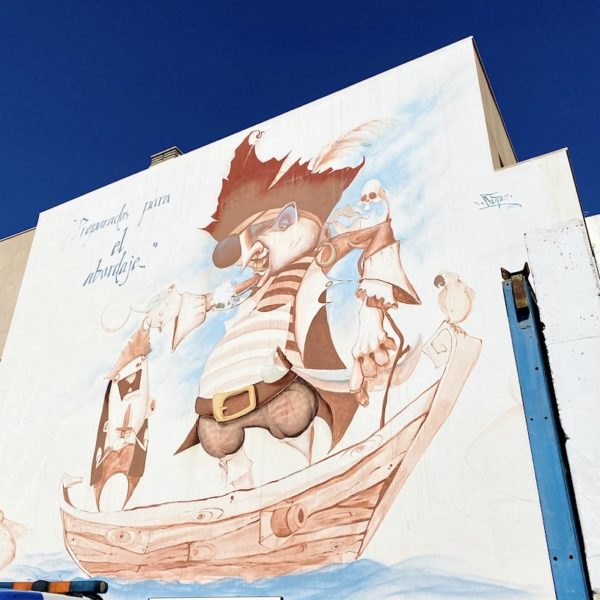 Streetart Pirat kleines Boot Gran Tarajal Fuerteventura
