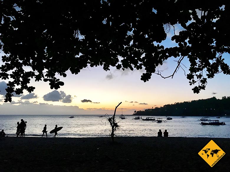Surfer am Senggigi Beach