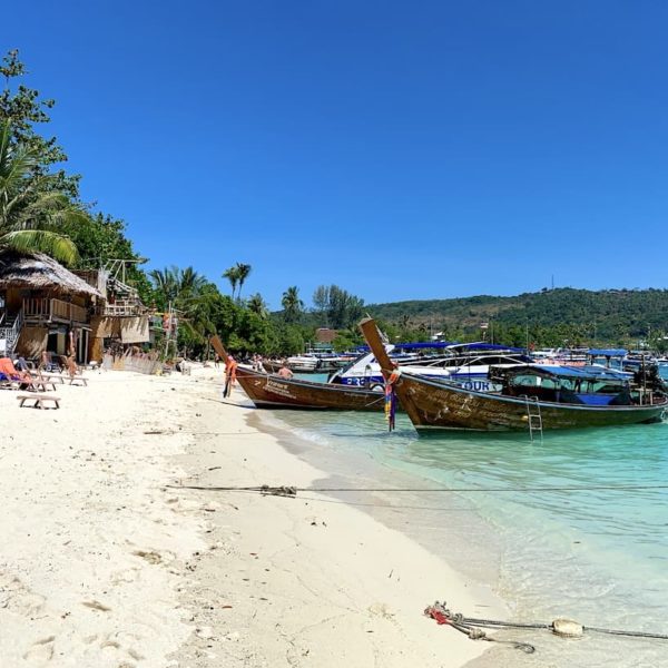 Tonsai Beach Koh Phi Phi Don Boote