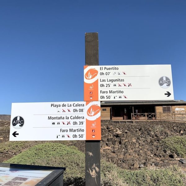 Touristen-Zentrum Wegweiser Isla de Lobos