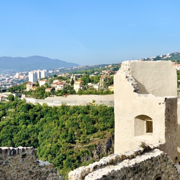 Trsat Castle Aussicht Mauern teilrestauriert