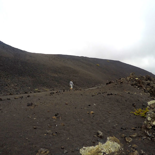 Der Rund-Wanderweg um den Volcan El Cuervo im Timanfaya Nationalpark dauert ca. 1 Stunde