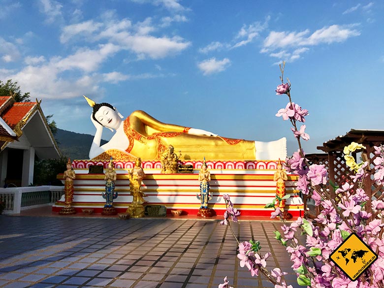 Wat Phra That Doi Kham liegender Buddha