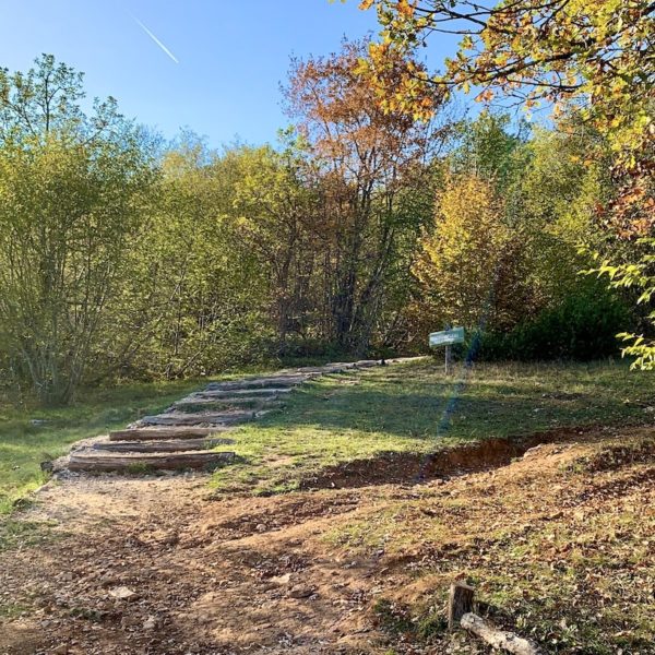 Weg zur Samograd Höhle